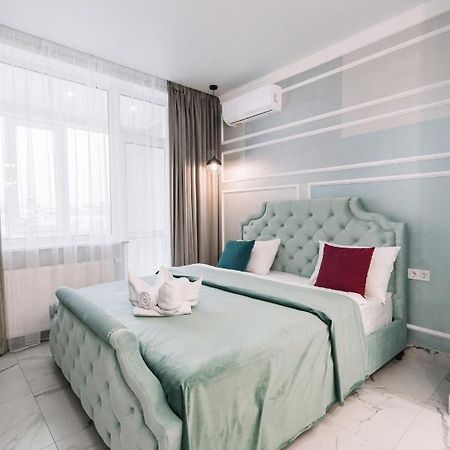 Royal Tower Vip Smart Apartments 1 키예프 외부 사진