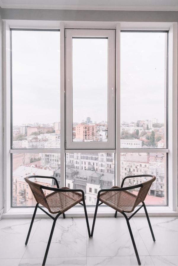 Royal Tower Vip Smart Apartments 1 키예프 외부 사진