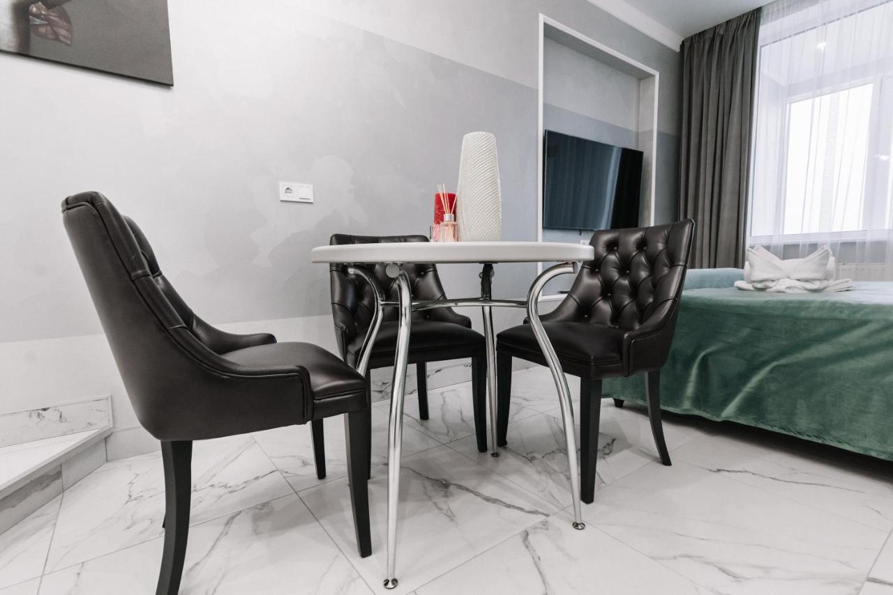 Royal Tower Vip Smart Apartments 1 키예프 외부 사진