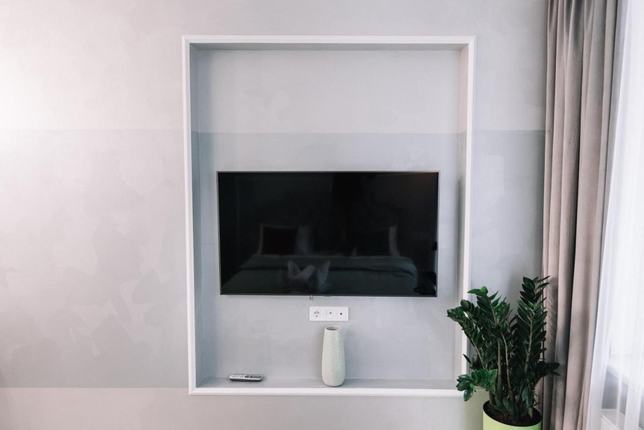 Royal Tower Vip Smart Apartments 1 키예프 외부 사진
