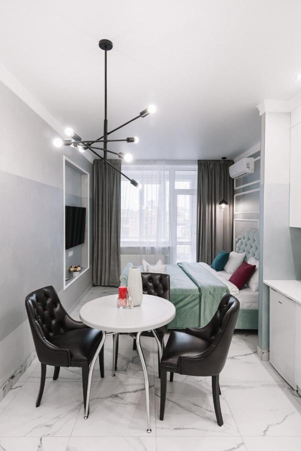 Royal Tower Vip Smart Apartments 1 키예프 외부 사진
